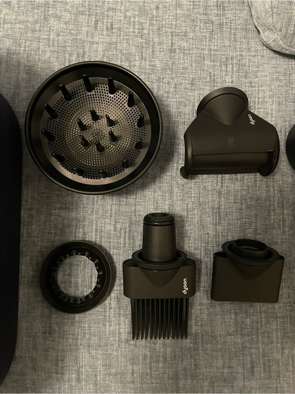 Dyson Supersonic Hair Dryer with Attachments - Black/Purple